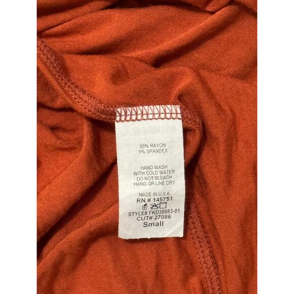 NWT Fantastic Fawn maxi in copper cut out waist & open back. Elastic waist - Picture 15 of 15